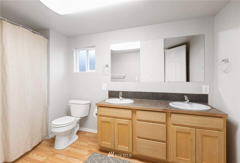 535 Third, Port Angeles, Washington 98362, 5 Bedrooms Bedrooms, ,2 BathroomsBathrooms,Residential,For Sale,P S CO-OP COLONY SUBD,Third,NWM1867761