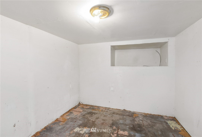 535 Third, Port Angeles, Washington 98362, 5 Bedrooms Bedrooms, ,2 BathroomsBathrooms,Residential,For Sale,P S CO-OP COLONY SUBD,Third,NWM1867761