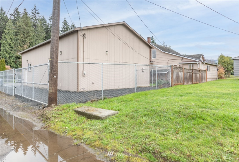 535 Third, Port Angeles, Washington 98362, 5 Bedrooms Bedrooms, ,2 BathroomsBathrooms,Residential,For Sale,P S CO-OP COLONY SUBD,Third,NWM1867761