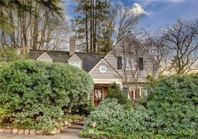 3321 E Valley, Seattle, Washington 98112, 3 Bedrooms Bedrooms, ,1 BathroomBathrooms,Residential Lease,For Rent,Valley,NWM1867345