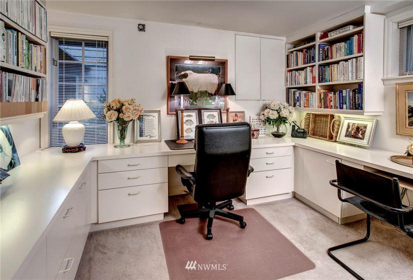 3321 E Valley, Seattle, Washington 98112, 3 Bedrooms Bedrooms, ,1 BathroomBathrooms,Residential Lease,For Rent,Valley,NWM1867345