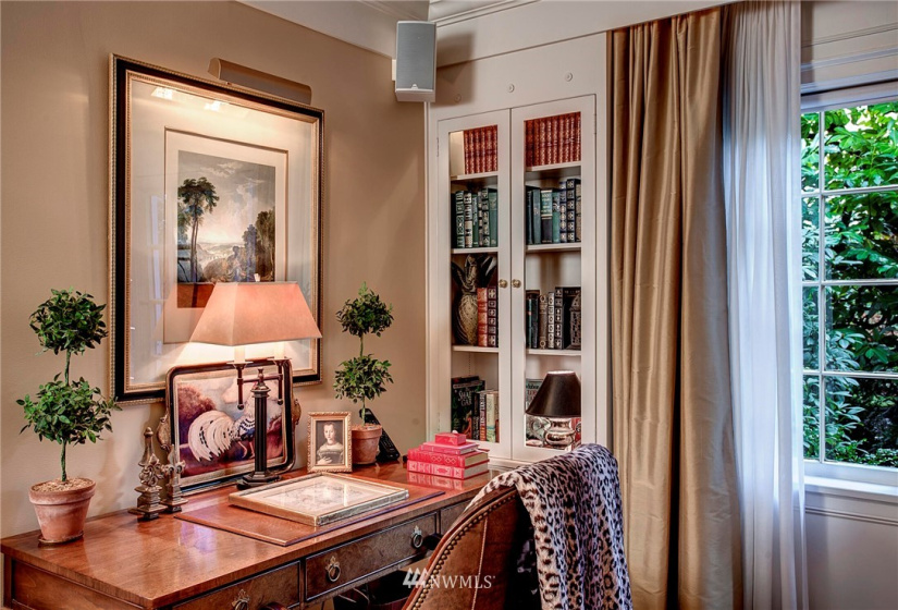 3321 E Valley, Seattle, Washington 98112, 3 Bedrooms Bedrooms, ,1 BathroomBathrooms,Residential Lease,For Rent,Valley,NWM1867345