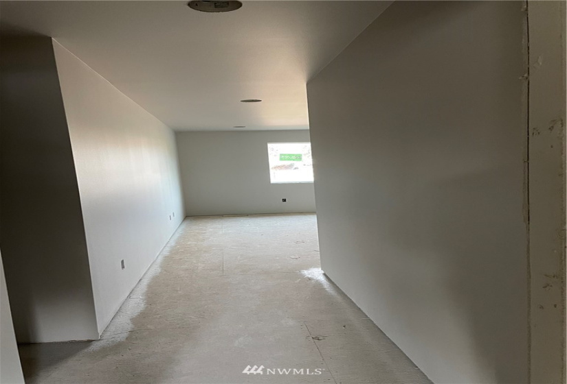 12 Emma, Wenatchee, Washington 98801, 3 Bedrooms Bedrooms, ,1 BathroomBathrooms,Residential,For Sale,Pheasant Hills,Emma,NWM1867609