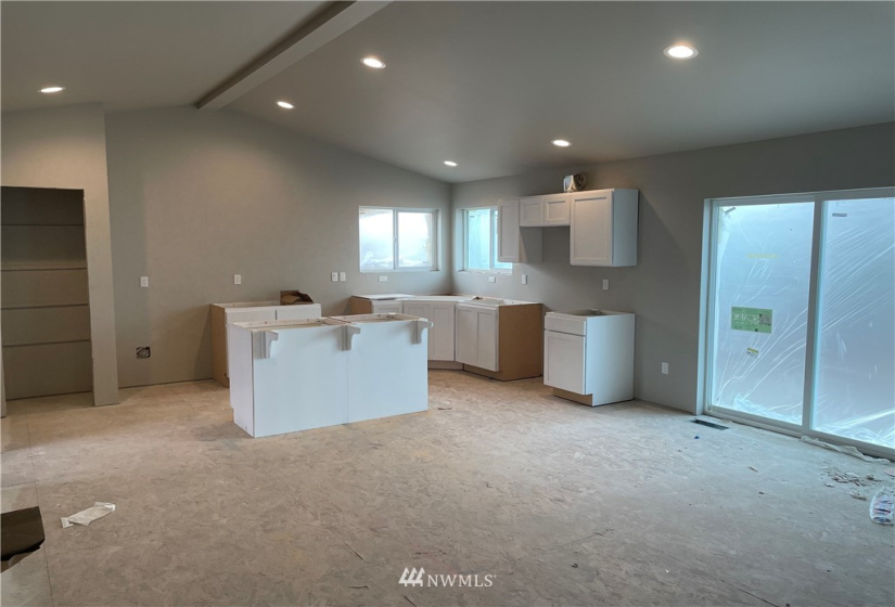 12 Emma, Wenatchee, Washington 98801, 3 Bedrooms Bedrooms, ,1 BathroomBathrooms,Residential,For Sale,Pheasant Hills,Emma,NWM1867609