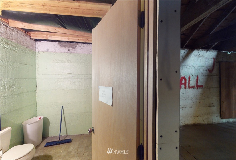 227 Evans, College Place, Washington 99324, ,Commercial Sale,For Sale,Evans,NWM1868014