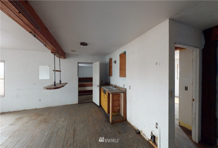 227 Evans, College Place, Washington 99324, ,Commercial Sale,For Sale,Evans,NWM1868014