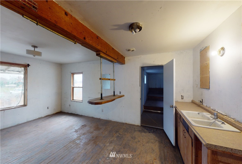 227 Evans, College Place, Washington 99324, ,Commercial Sale,For Sale,Evans,NWM1868014