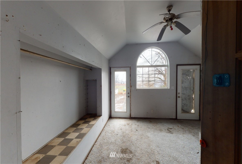 227 Evans, College Place, Washington 99324, ,Commercial Sale,For Sale,Evans,NWM1868014