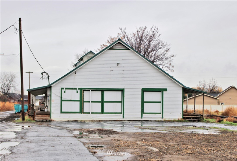 227 Evans, College Place, Washington 99324, ,Commercial Sale,For Sale,Evans,NWM1868014