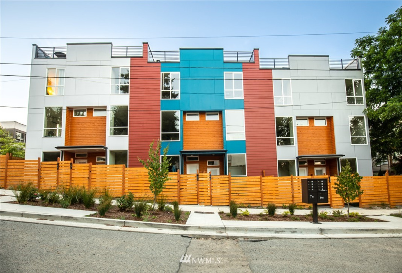 1400 95th, Seattle, Washington 98103, ,Residential Income,For Sale,95th,NWM1867749