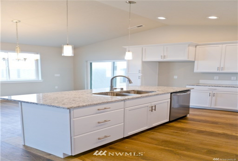 1120 Mt Baker, Othello, Washington 99344, 4 Bedrooms Bedrooms, ,2 BathroomsBathrooms,Residential,For Sale,Sandhill Estates Phase 3,Mt Baker,NWM1868151