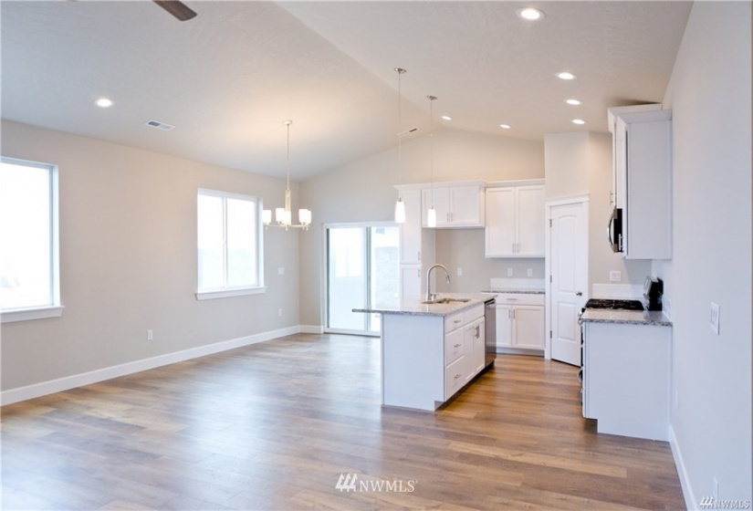 1120 Mt Baker, Othello, Washington 99344, 4 Bedrooms Bedrooms, ,2 BathroomsBathrooms,Residential,For Sale,Sandhill Estates Phase 3,Mt Baker,NWM1868151