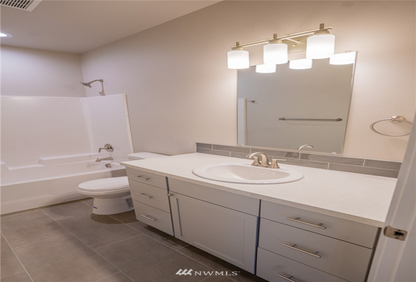 1120 Mt Baker, Othello, Washington 99344, 4 Bedrooms Bedrooms, ,2 BathroomsBathrooms,Residential,For Sale,Sandhill Estates Phase 3,Mt Baker,NWM1868151
