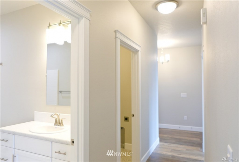 1120 Mt Baker, Othello, Washington 99344, 4 Bedrooms Bedrooms, ,2 BathroomsBathrooms,Residential,For Sale,Sandhill Estates Phase 3,Mt Baker,NWM1868151