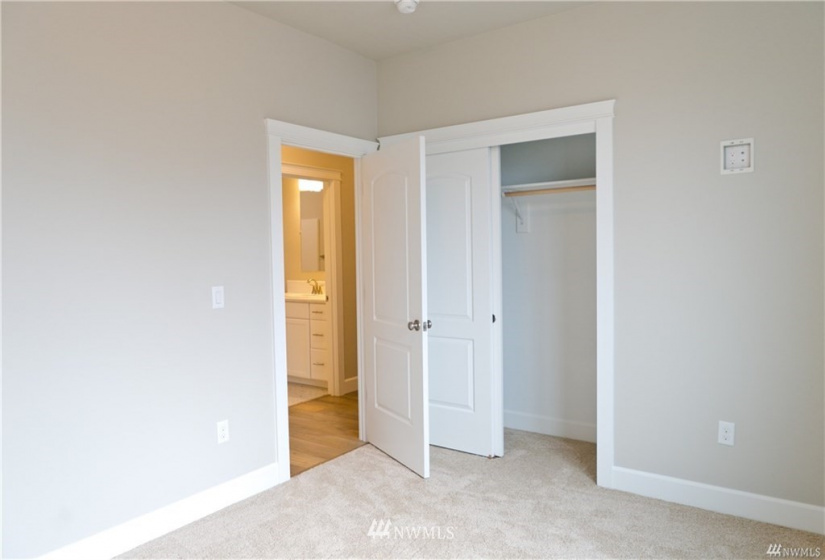 1120 Mt Baker, Othello, Washington 99344, 4 Bedrooms Bedrooms, ,2 BathroomsBathrooms,Residential,For Sale,Sandhill Estates Phase 3,Mt Baker,NWM1868151
