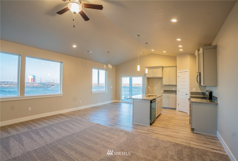 1120 Mt Baker, Othello, Washington 99344, 4 Bedrooms Bedrooms, ,2 BathroomsBathrooms,Residential,For Sale,Sandhill Estates Phase 3,Mt Baker,NWM1868151