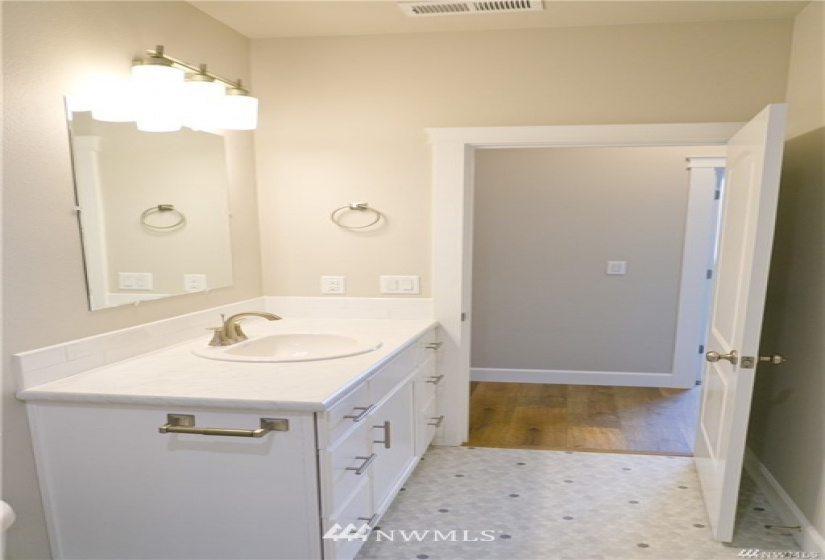 1120 Mt Baker, Othello, Washington 99344, 4 Bedrooms Bedrooms, ,2 BathroomsBathrooms,Residential,For Sale,Sandhill Estates Phase 3,Mt Baker,NWM1868151