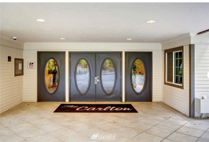 2760 76th Ave SE, Mercer Island, Washington 98040, 2 Bedrooms Bedrooms, ,1 BathroomBathrooms,Residential,For Sale,76th Ave SE,NWM1868173