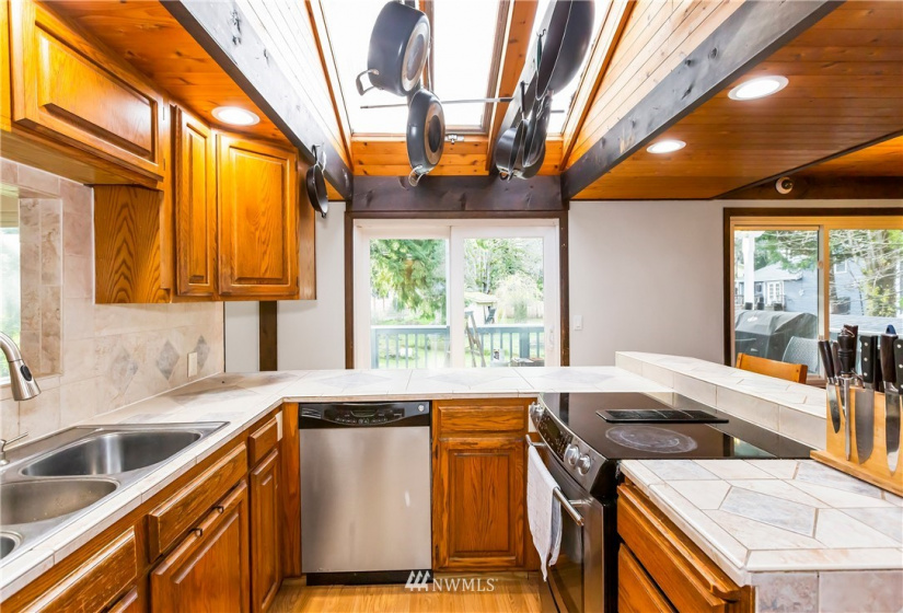 12018 Lonetree, Poulsbo, Washington 98370, 3 Bedrooms Bedrooms, ,3 BathroomsBathrooms,Residential,For Sale,Single Tree,Lonetree,NWM1868338