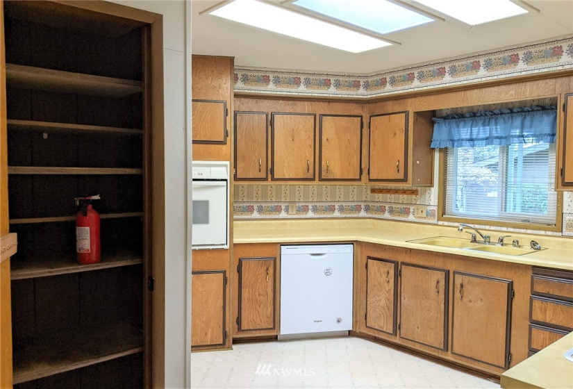 201 Union, Renton, Washington 98059, 2 Bedrooms Bedrooms, ,Manufactured In Park,For Sale,Union,NWM1866913