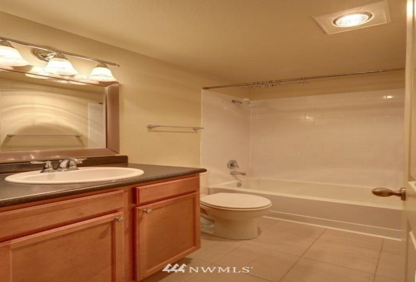 700 Front, Issaquah, Washington 98027, 2 Bedrooms Bedrooms, ,2 BathroomsBathrooms,Residential Lease,For Rent,Front,NWM1868366