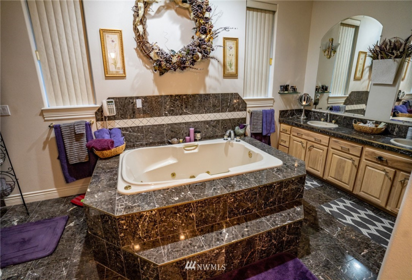 415 15th, Othello, Washington 99344, 4 Bedrooms Bedrooms, ,4 BathroomsBathrooms,Residential,For Sale,Town & Country Estates,15th,NWM1868359