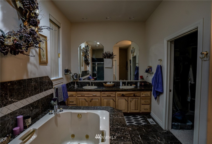 415 15th, Othello, Washington 99344, 4 Bedrooms Bedrooms, ,4 BathroomsBathrooms,Residential,For Sale,Town & Country Estates,15th,NWM1868359