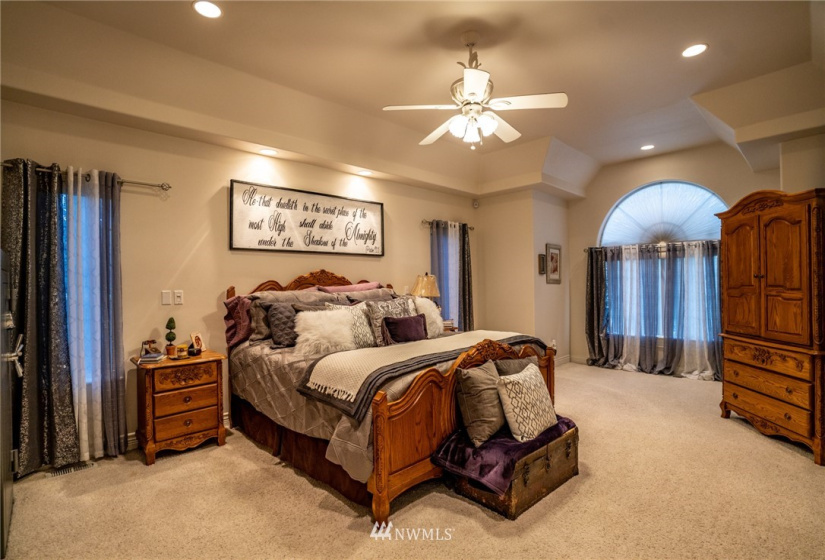 415 15th, Othello, Washington 99344, 4 Bedrooms Bedrooms, ,4 BathroomsBathrooms,Residential,For Sale,Town & Country Estates,15th,NWM1868359
