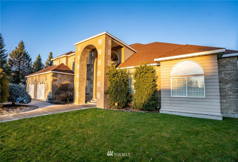 415 15th, Othello, Washington 99344, 4 Bedrooms Bedrooms, ,4 BathroomsBathrooms,Residential,For Sale,Town & Country Estates,15th,NWM1868359