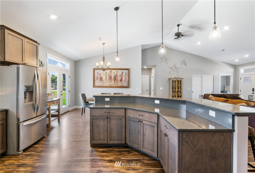 4284 Old Monitor Rd, Cashmere, Washington 98815, 3 Bedrooms Bedrooms, ,3 BathroomsBathrooms,Residential,For Sale,Old Monitor Rd,NWM1868344