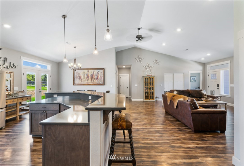 4284 Old Monitor Rd, Cashmere, Washington 98815, 3 Bedrooms Bedrooms, ,3 BathroomsBathrooms,Residential,For Sale,Old Monitor Rd,NWM1868344