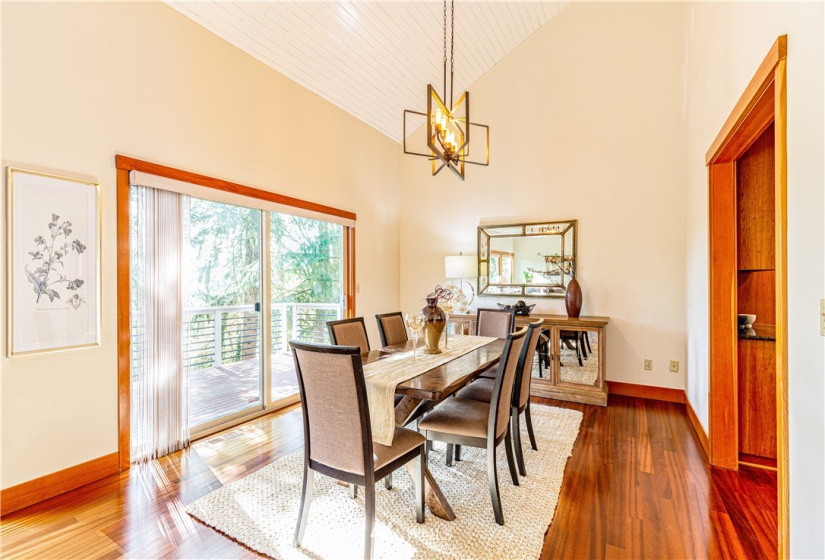 5423 134th, Bellevue, Washington 98006, 5 Bedrooms Bedrooms, ,3 BathroomsBathrooms,Residential Lease,For Rent,134th,NWM1868626