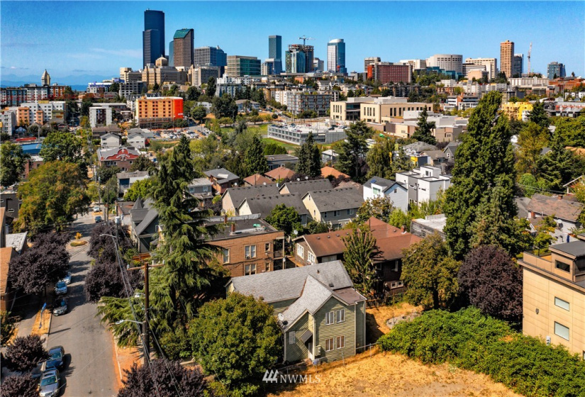 1520 Fir, Seattle, Washington 98122, ,Residential Income,For Sale,Flints Addition,Fir,NWM1868663