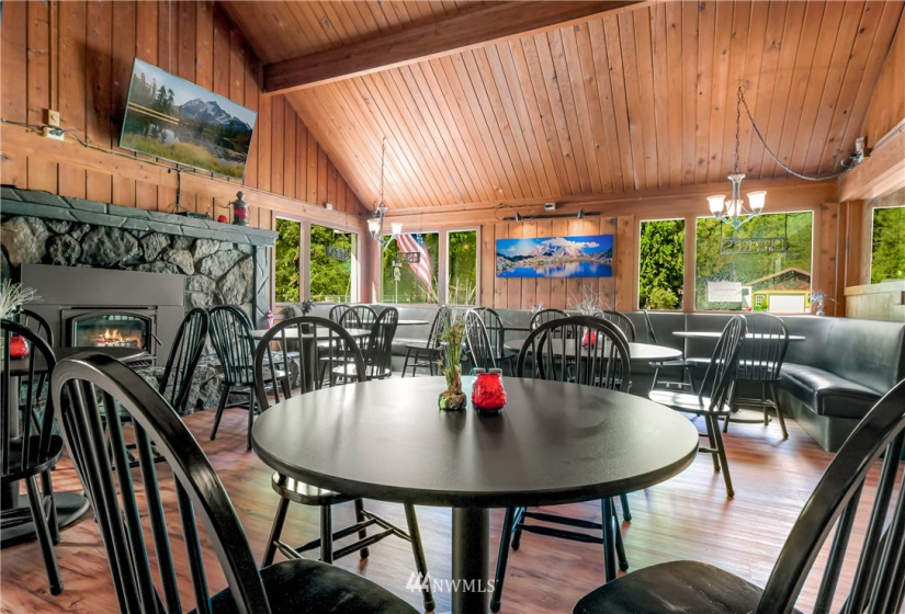 7461 Mt Baker, Maple Falls, Washington 98266, ,Commercial Sale,For Sale,Mt Baker,NWM1868664