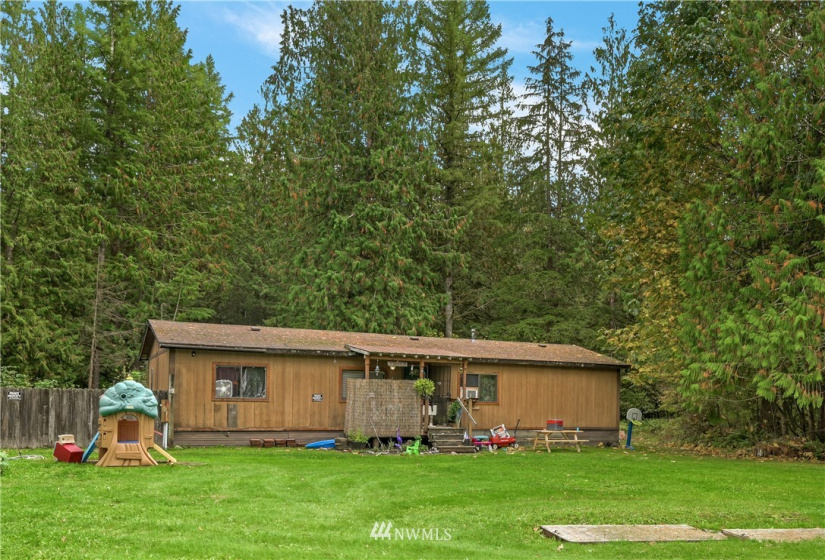 7461 Mt Baker, Maple Falls, Washington 98266, ,Commercial Sale,For Sale,Mt Baker,NWM1868664