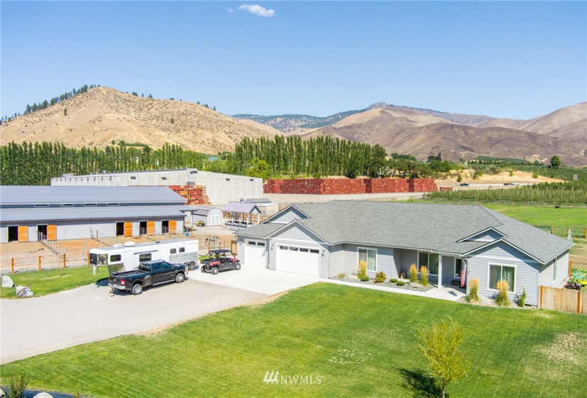 4284 Old Monitor Rd, Cashmere, Washington 98815, 3 Bedrooms Bedrooms, ,3 BathroomsBathrooms,Farm,For Sale,Old Monitor Rd,NWM1868742