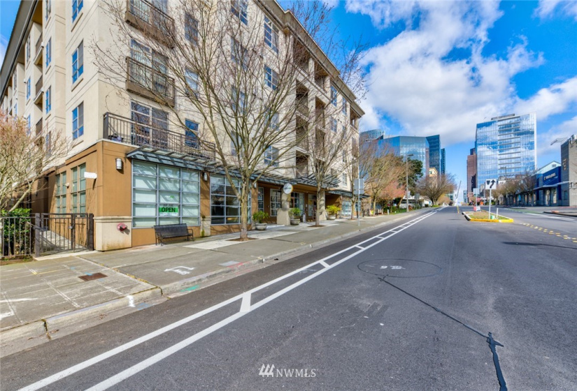 111 108 AVE, Bellevue, Washington 98004, 1 Bedroom Bedrooms, ,1 BathroomBathrooms,Residential,For Sale,Belle Arts Condominium,108 AVE,NWM1868307