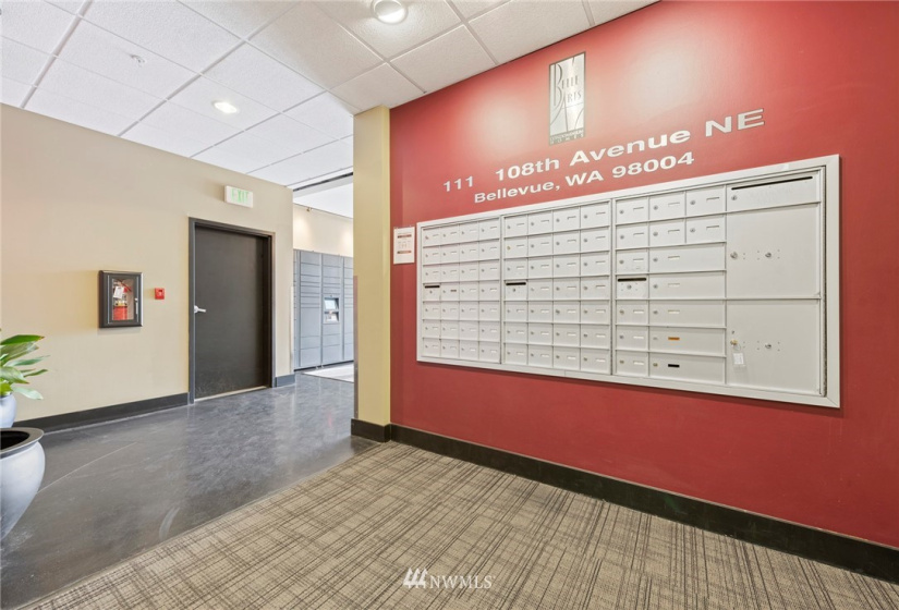 111 108 AVE, Bellevue, Washington 98004, 1 Bedroom Bedrooms, ,1 BathroomBathrooms,Residential,For Sale,Belle Arts Condominium,108 AVE,NWM1868307