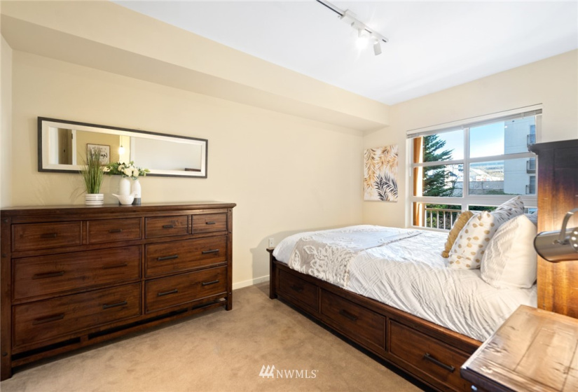111 108 AVE, Bellevue, Washington 98004, 1 Bedroom Bedrooms, ,1 BathroomBathrooms,Residential,For Sale,Belle Arts Condominium,108 AVE,NWM1868307