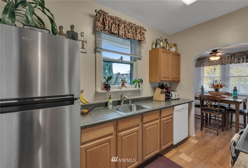 414 Chelan, Wenatchee, Washington 98801, ,Commercial Sale,For Sale,Chelan,NWM1868615
