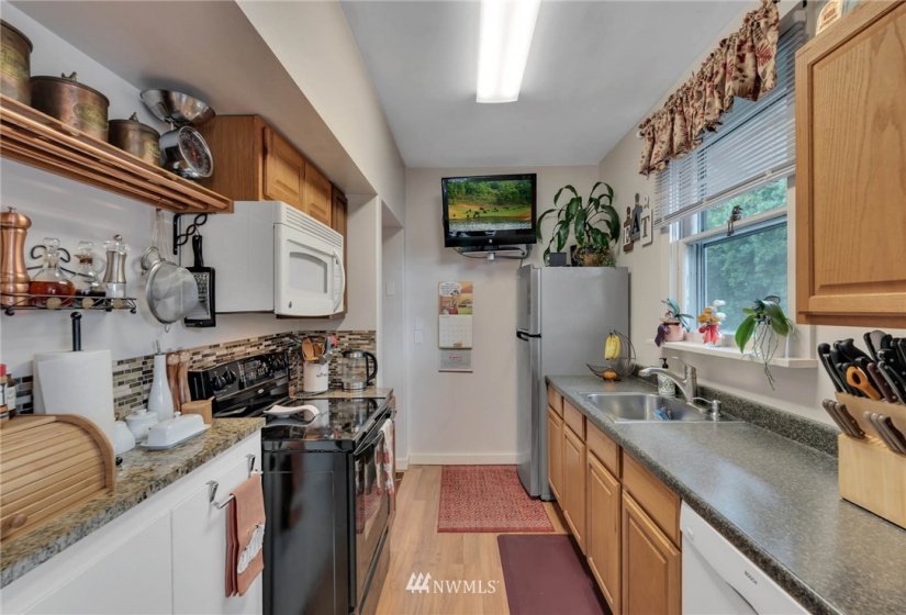 414 Chelan, Wenatchee, Washington 98801, ,Commercial Sale,For Sale,Chelan,NWM1868615