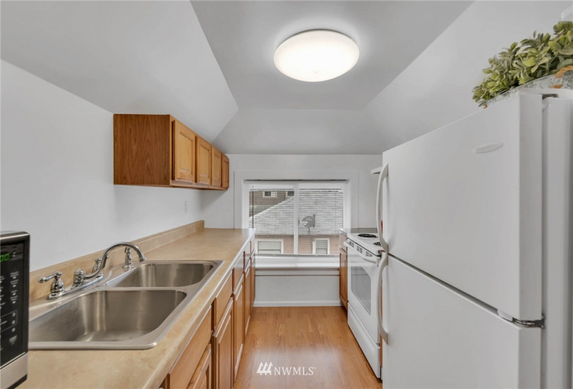 414 Chelan, Wenatchee, Washington 98801, ,Commercial Sale,For Sale,Chelan,NWM1868615