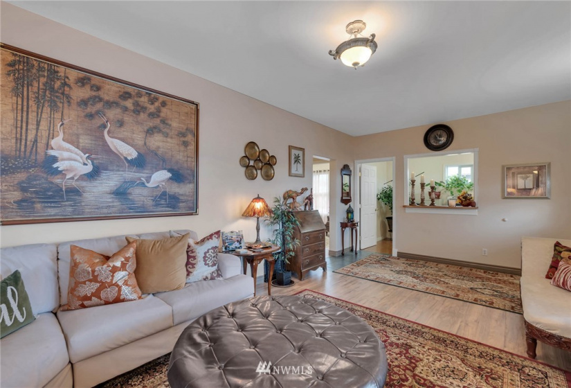 414 Chelan, Wenatchee, Washington 98801, ,Commercial Sale,For Sale,Chelan,NWM1868615