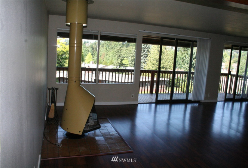 5040 44th, Seattle, Washington 98105, ,Residential Income,For Sale,Balchs Albert Balchwood,44th,NWM1865809