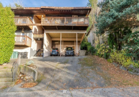 5040 44th, Seattle, Washington 98105, ,Residential Income,For Sale,Balchs Albert Balchwood,44th,NWM1865809