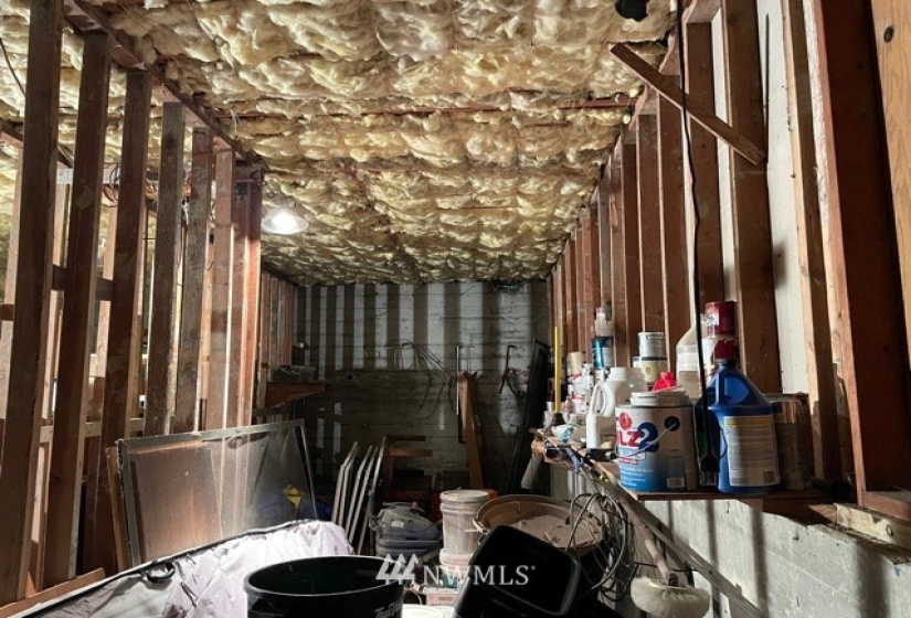 5040 44th, Seattle, Washington 98105, ,Residential Income,For Sale,Balchs Albert Balchwood,44th,NWM1865809