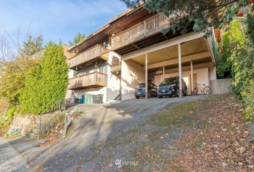 5040 44th, Seattle, Washington 98105, ,Residential Income,For Sale,Balchs Albert Balchwood,44th,NWM1865809