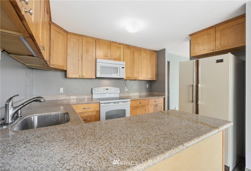 1740 Melrose, Seattle, Washington 98122, 2 Bedrooms Bedrooms, ,1 BathroomBathrooms,Residential,For Sale,Maison Ville,Melrose,NWM1869032