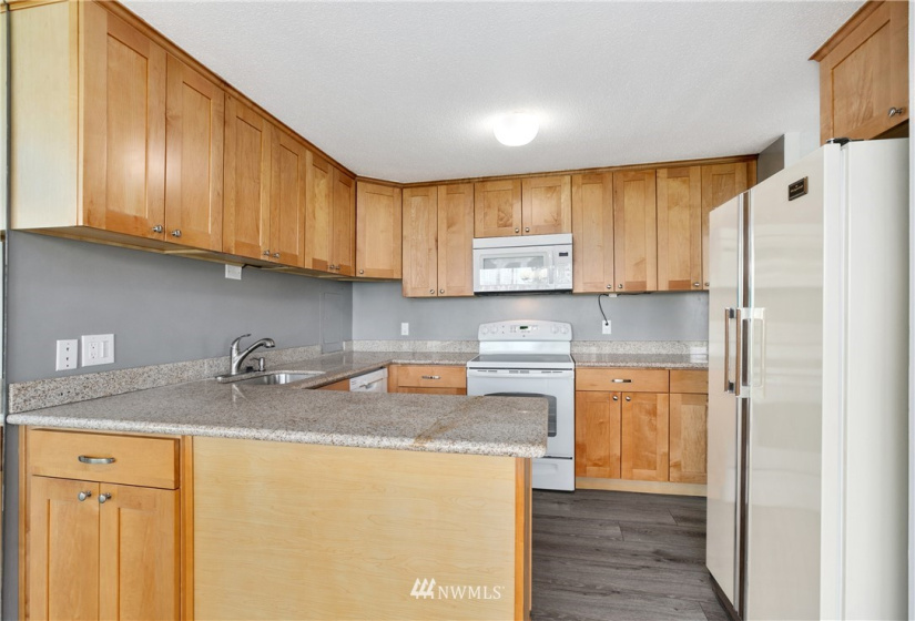 1740 Melrose, Seattle, Washington 98122, 2 Bedrooms Bedrooms, ,1 BathroomBathrooms,Residential,For Sale,Maison Ville,Melrose,NWM1869032