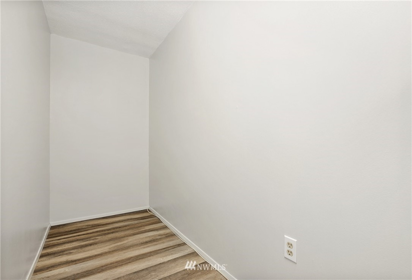1740 Melrose, Seattle, Washington 98122, 2 Bedrooms Bedrooms, ,1 BathroomBathrooms,Residential,For Sale,Maison Ville,Melrose,NWM1869032